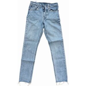Levi's 501 Women's Mid Wash Straight Leg Button Fly Jeans W26 L30